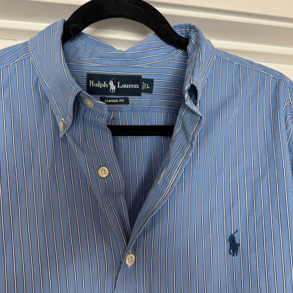 Vintage Ralph Lauren Classic Men's Blue and White Striped Button Down